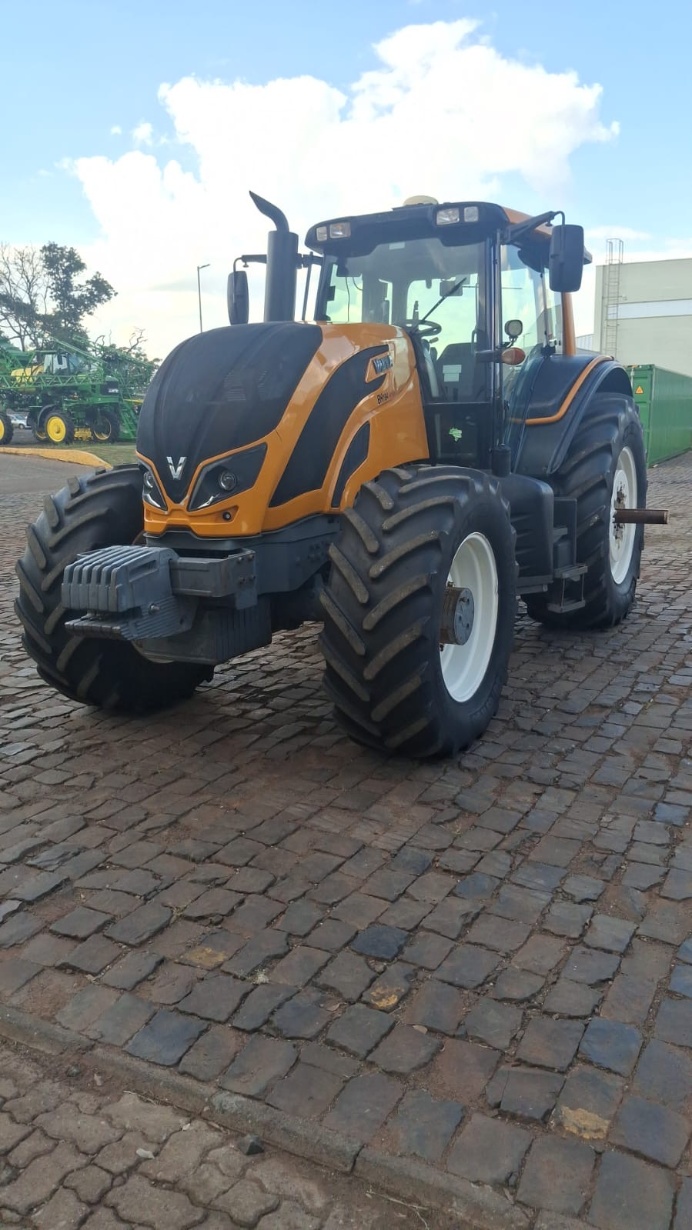 Trator Valtra BH 194 ano 2021