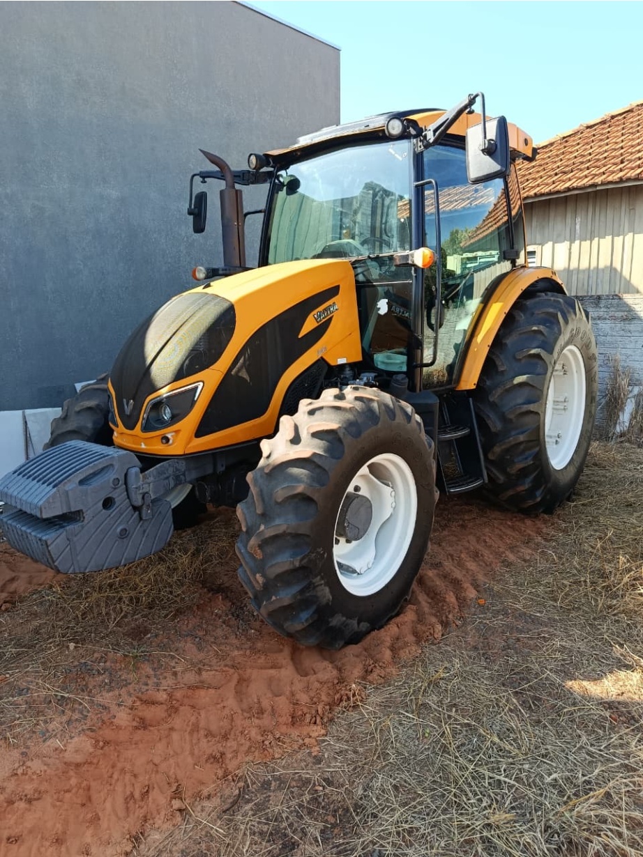 Trator Valtra A104 ano 2020
