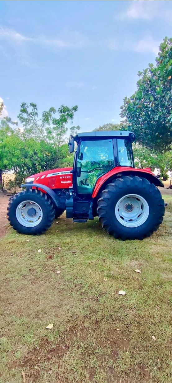 Trator Massey Ferguson 6711r ano 2018