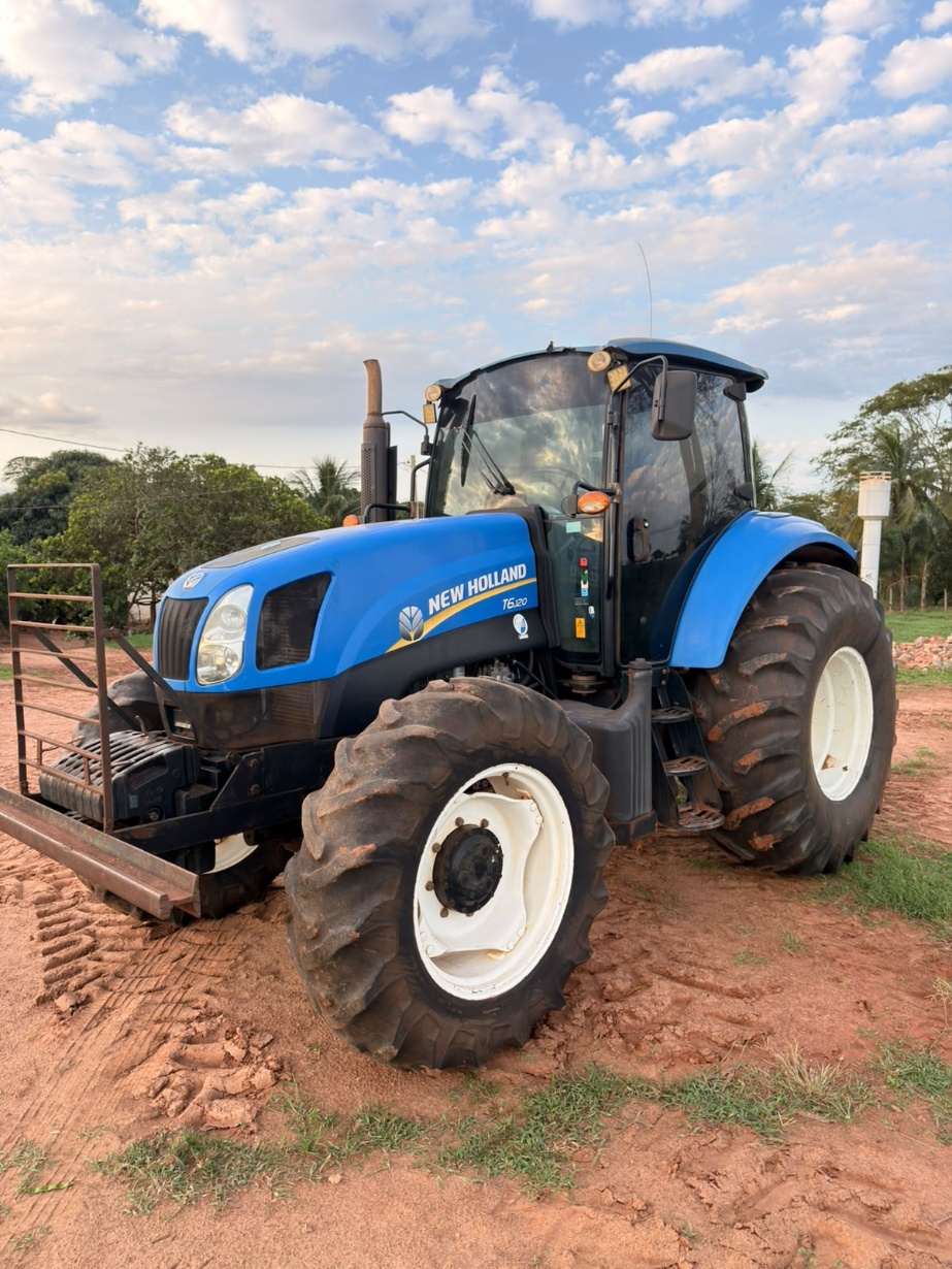 Trator New Holland T6 ano 2016