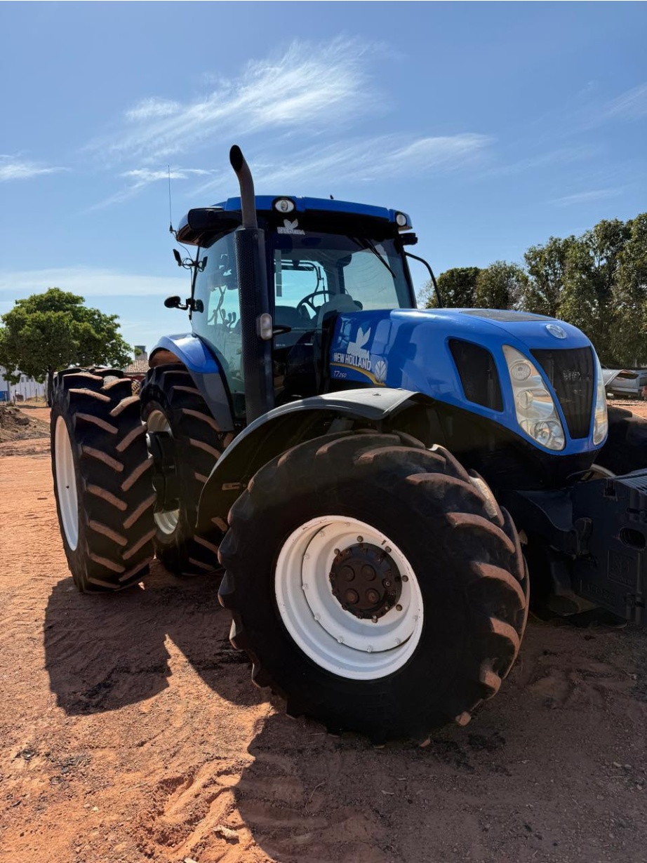 Trator New Holland T7.260 ano 2018