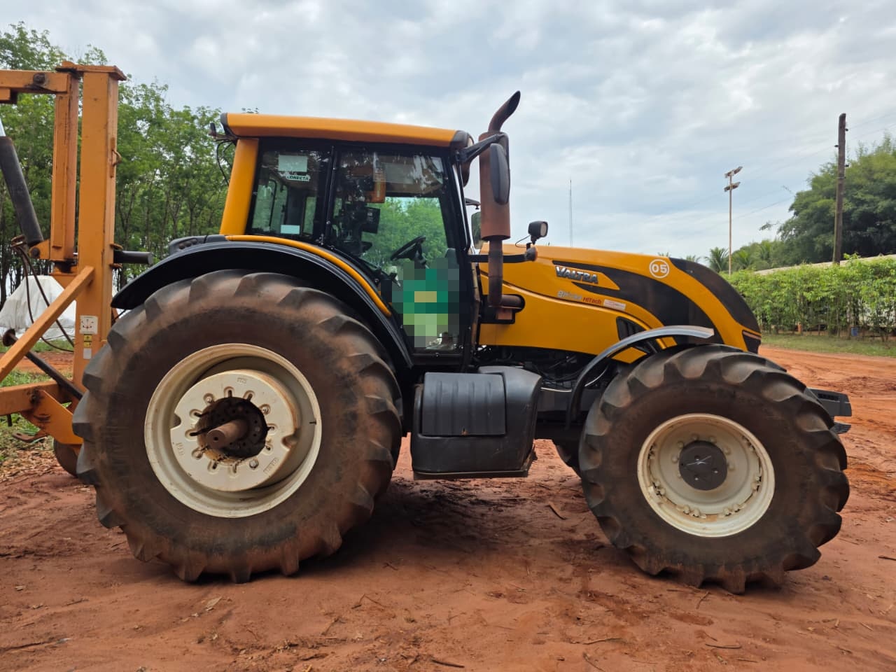 Trator Valtra BH 194 HiTech ano 2021