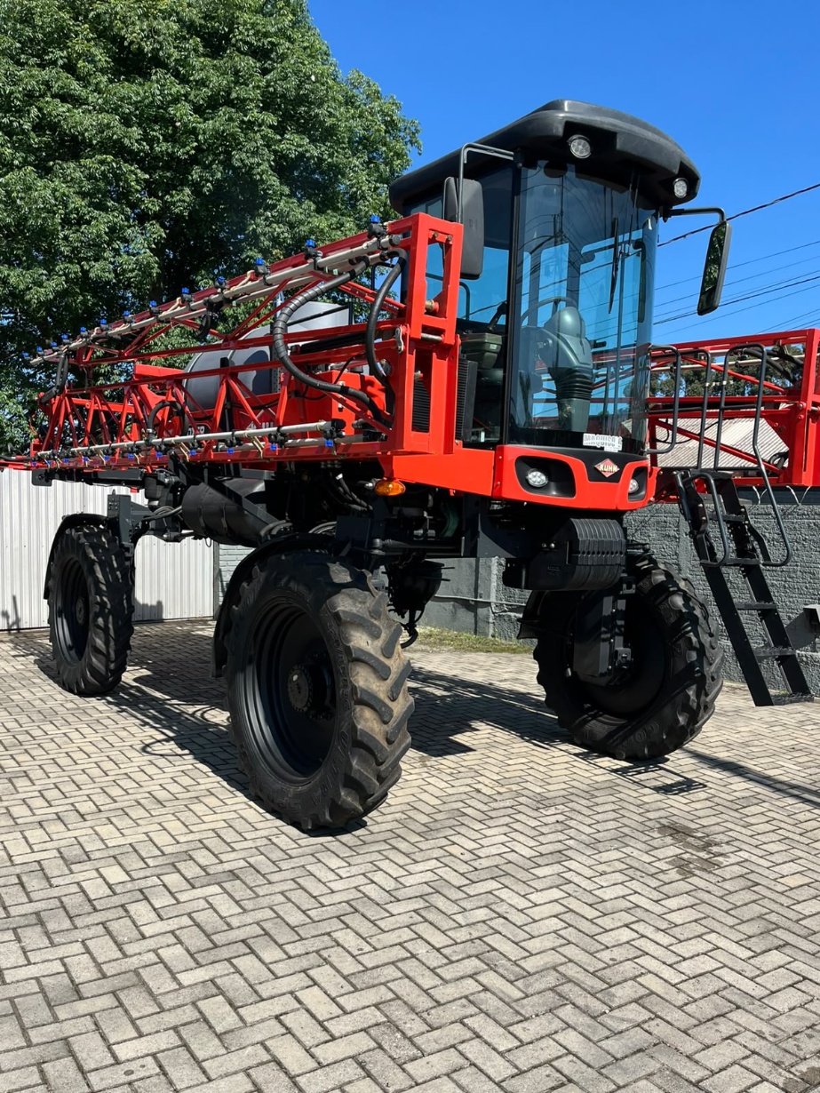 Pulverizador Autopropelido Kuhn Boxer 2000 ano 2016