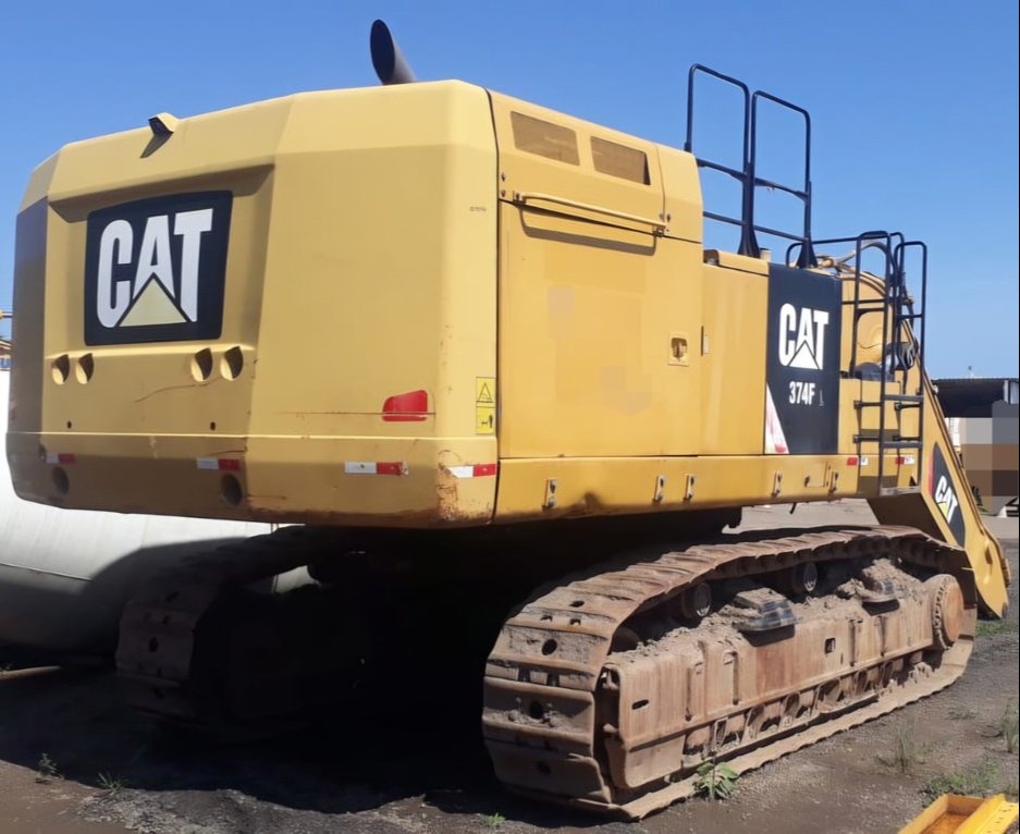 Escavadeira Caterpillar 374DL ano 2019