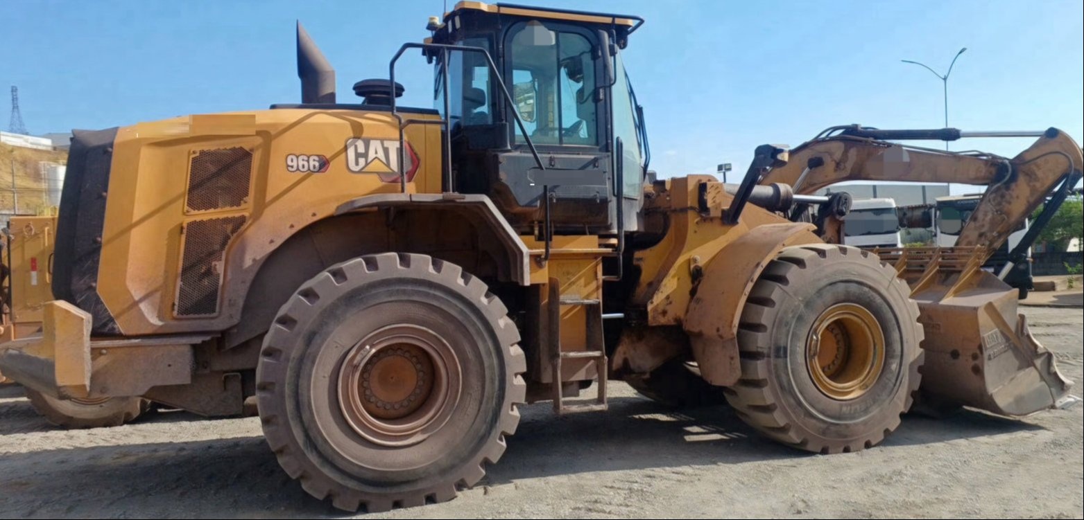Pá Carregadeira Caterpillar 966L ano 2022