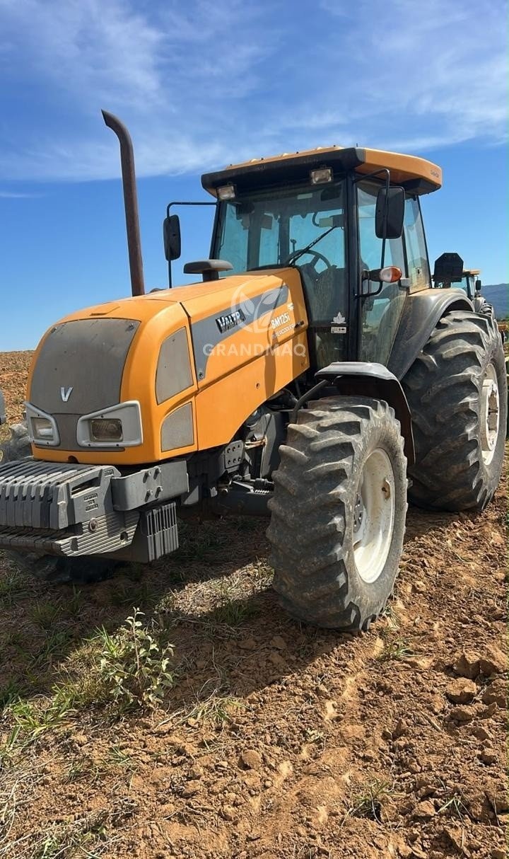 Trator Valtra BM 125I ano 2014