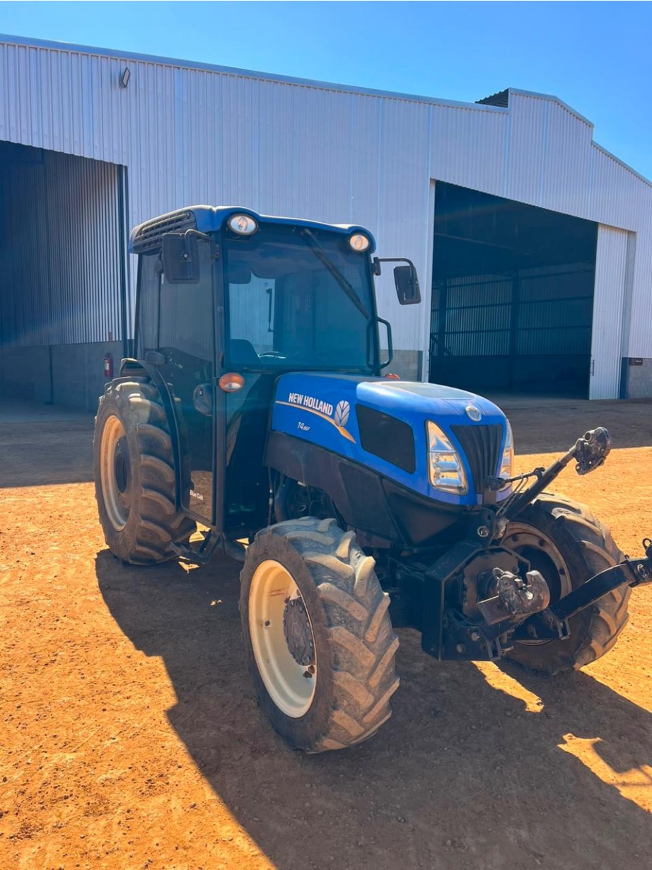 Trator New Holland T4.85 F ano 2021