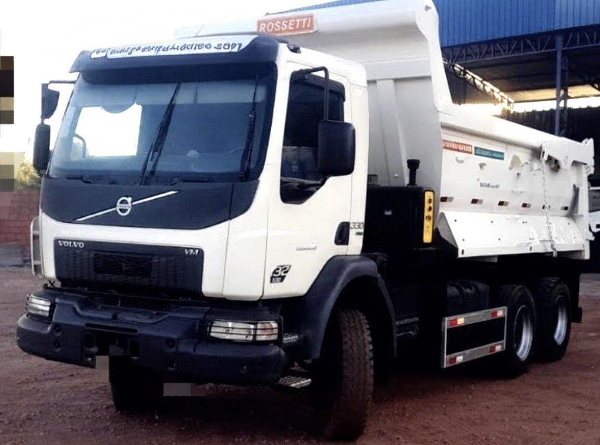 Caminhão Volvo VM330 ano 2022