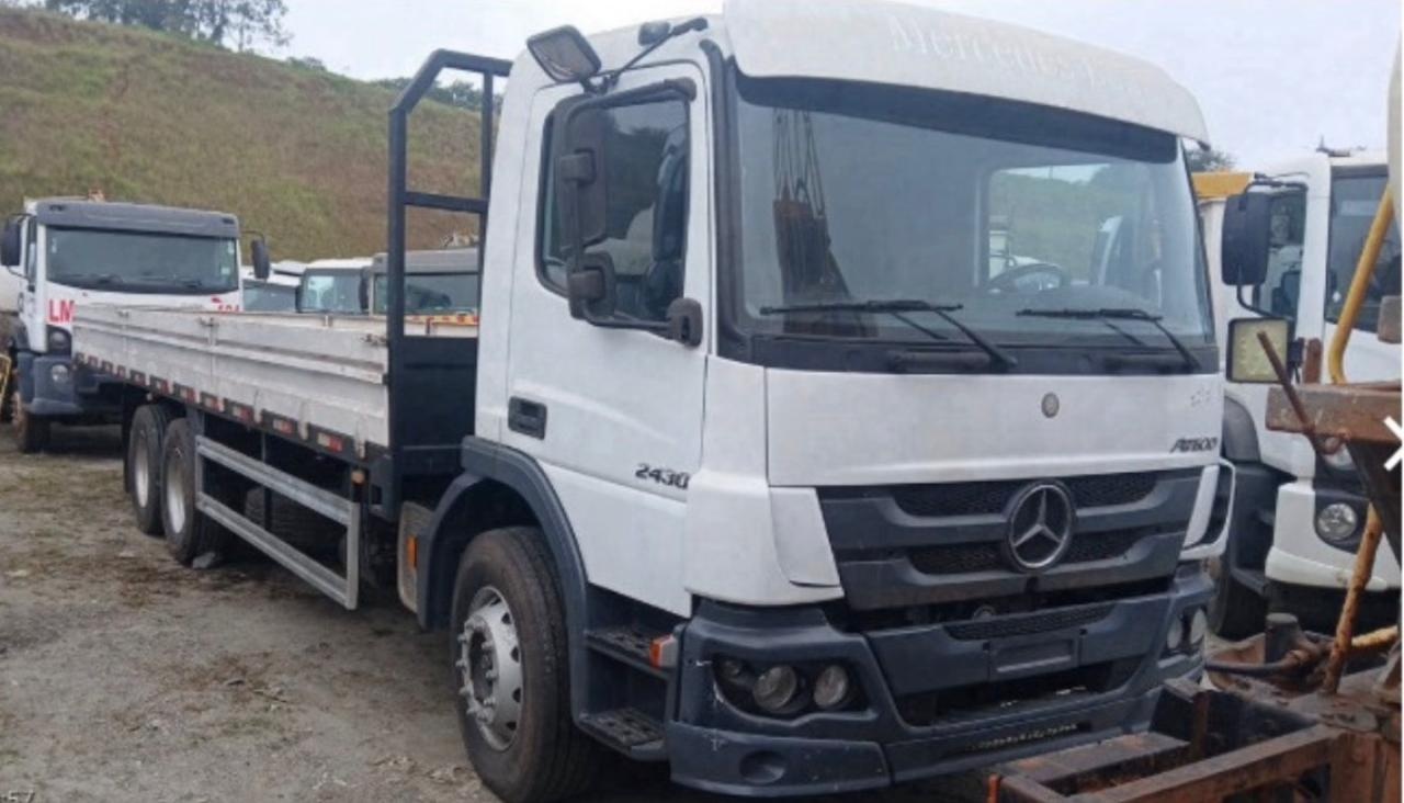 Caminhão Mercedes Benz Atego 2430 ano 2022