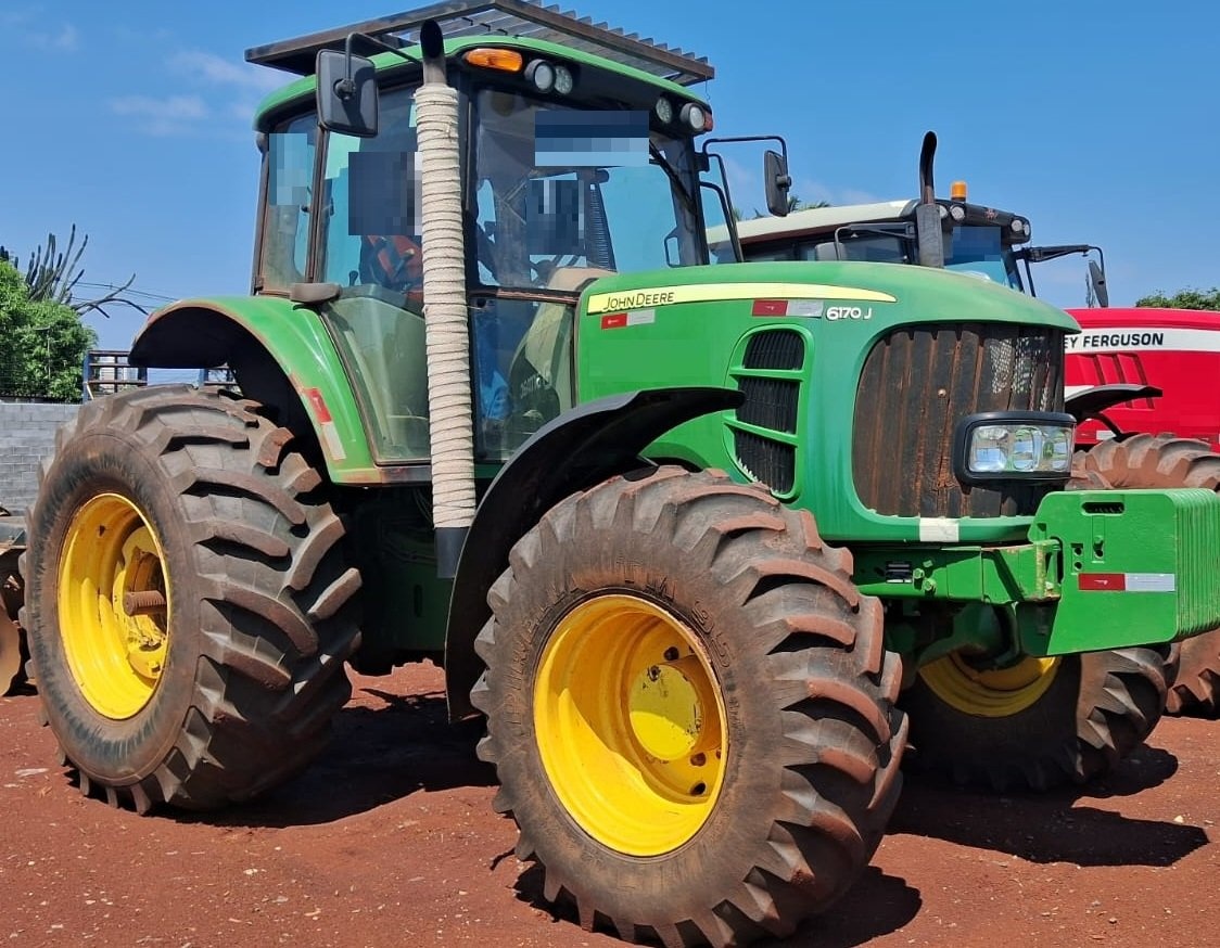 Trator John Deere 6170 J ano 2021