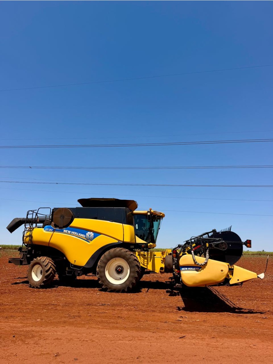 Colheitadeira New Holland CR 7.80 ano 2023