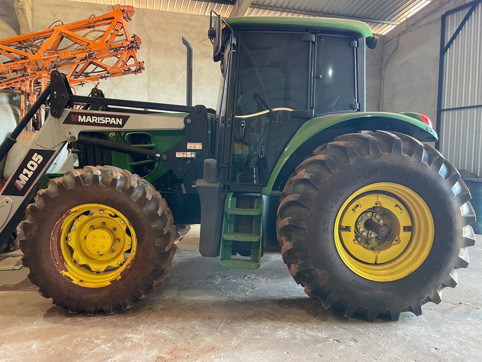 Trator John Deere 6115J ano 2024