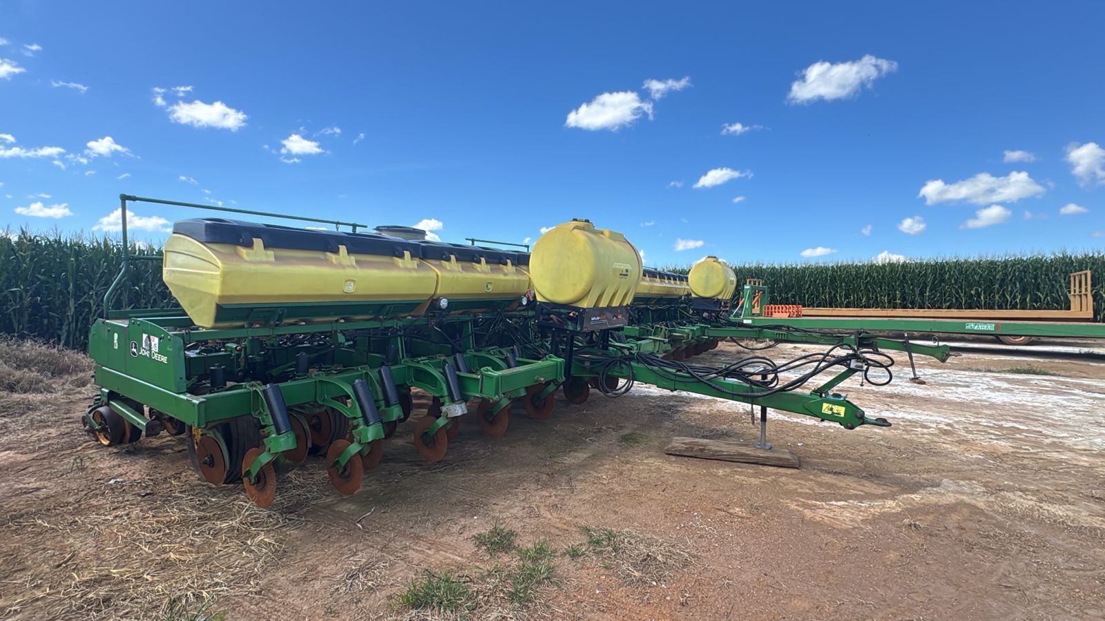 Plantadeira John Deere 2126 CCS ano 2015