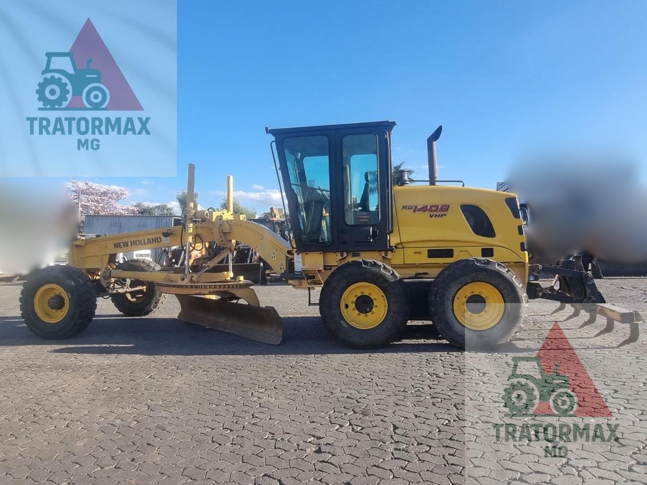 Motoniveladora New Holland RG140