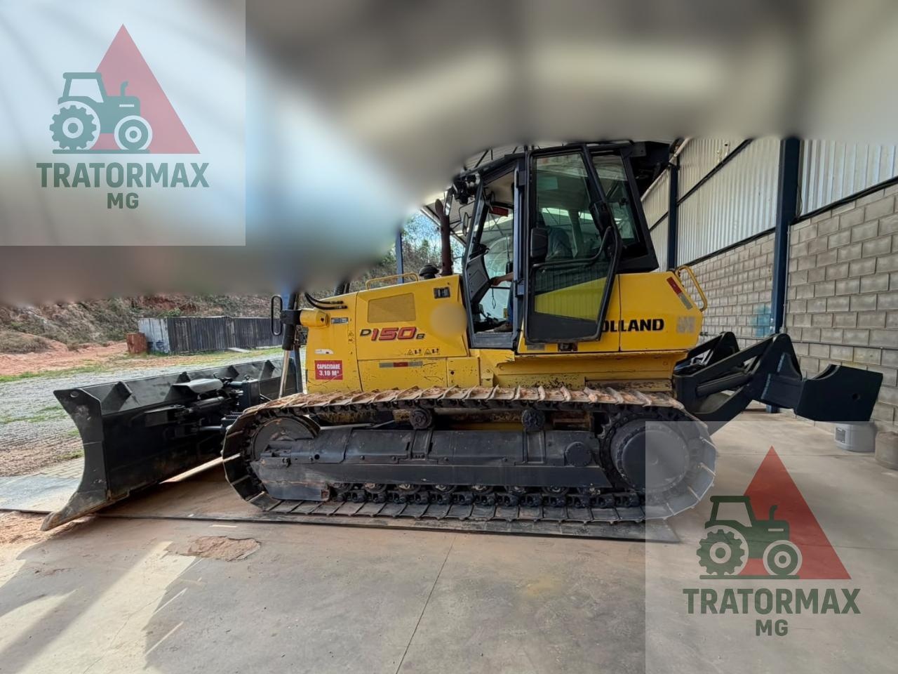 Trator de Esteira New Holland D150B ano 2012