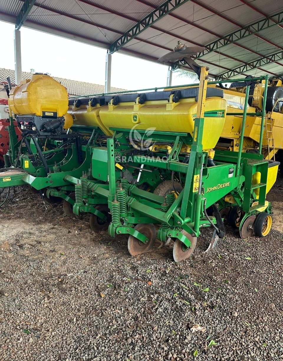 Plantadeira John Deere 1113 ano 2015