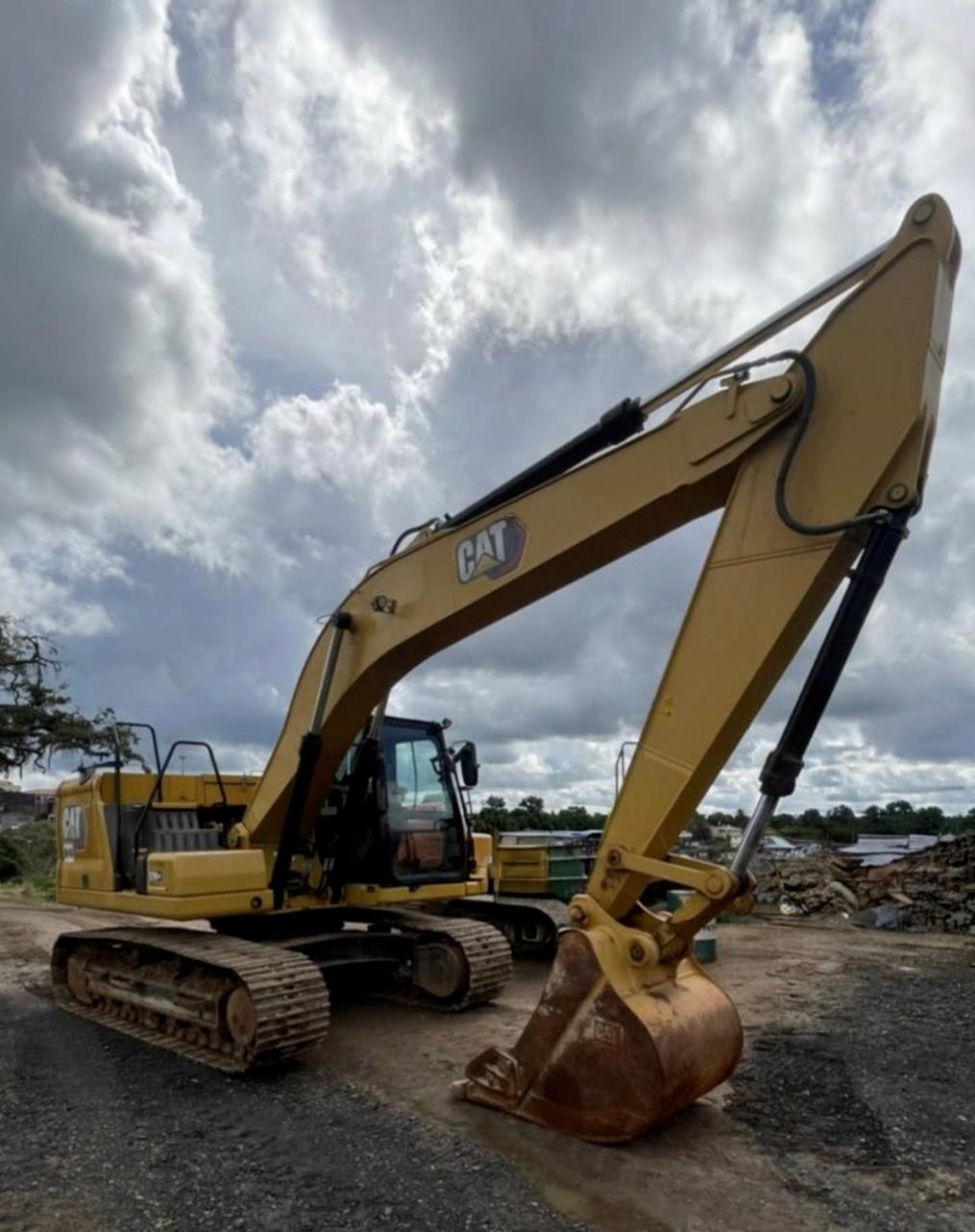 Escavadeira Caterpillar 320 GC ano 2022