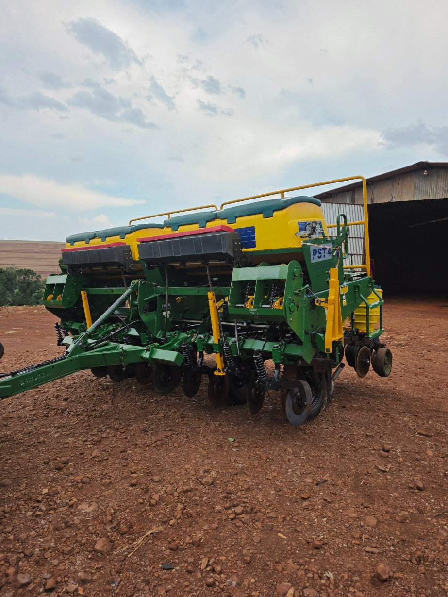 Plantadeira Tatu PST 4