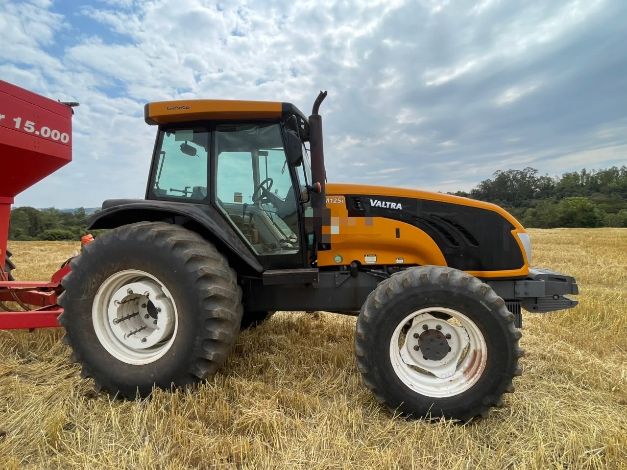 Trator Valtra BM125 ano 2016