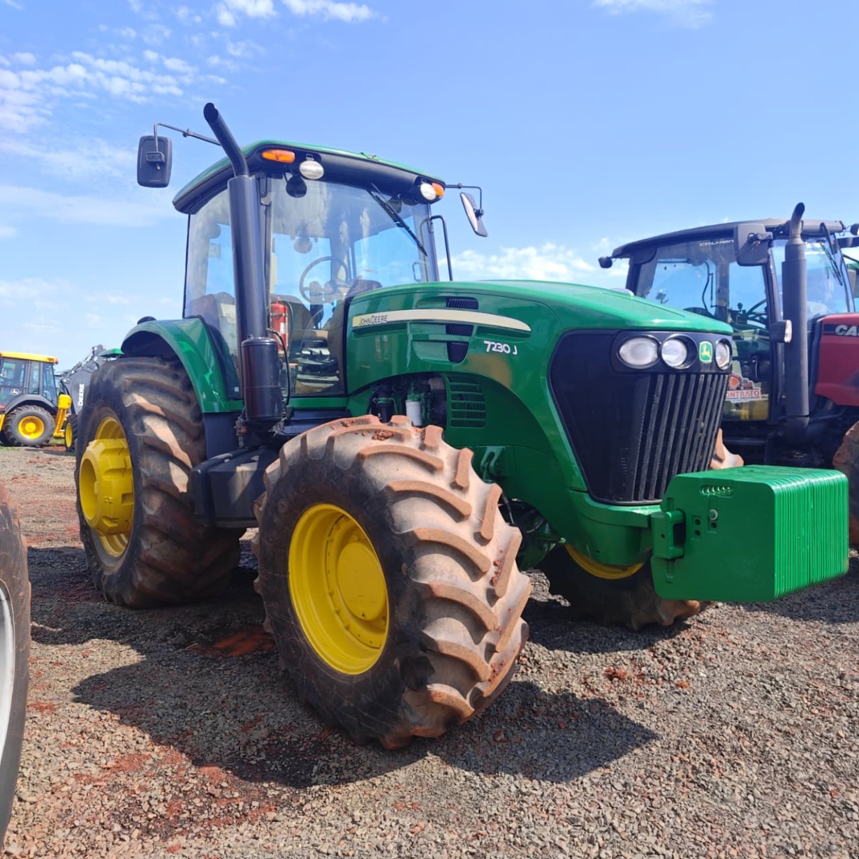 Trator John Deere 7230J ano 2019