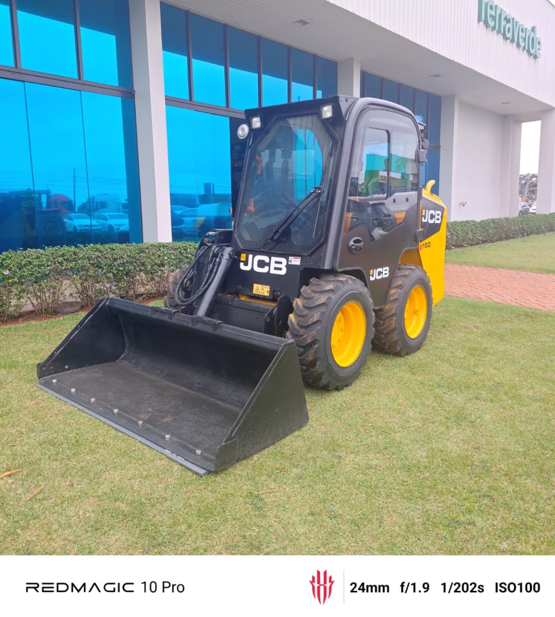 Mini Carregadeira JCB SSL190 ano 2017