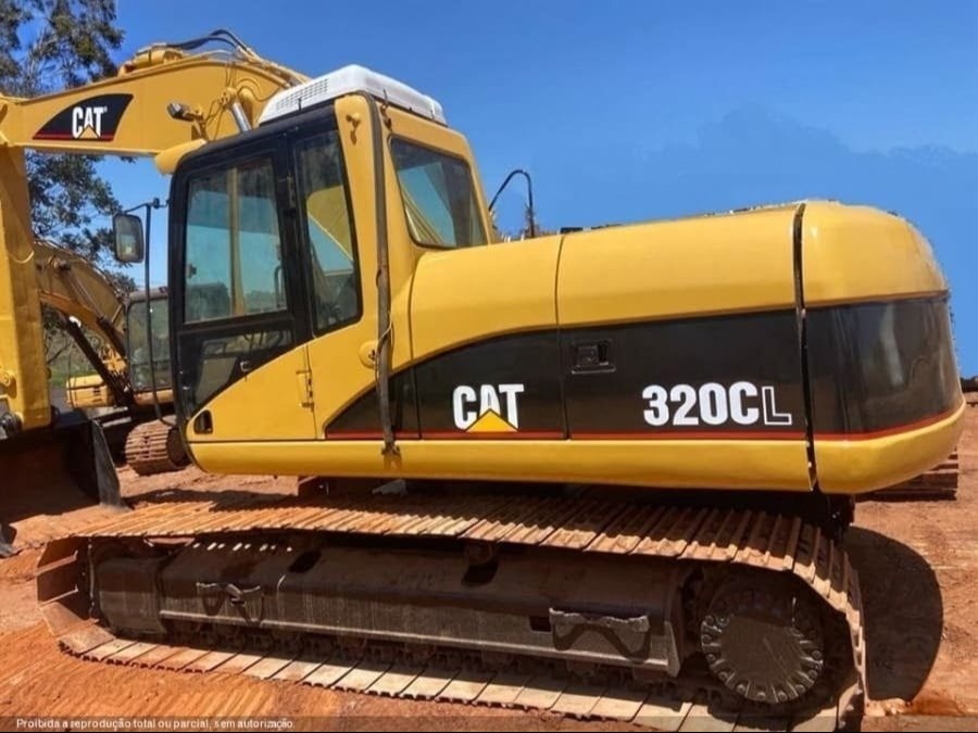 Escavadeira Caterpillar 320cl ano 2006