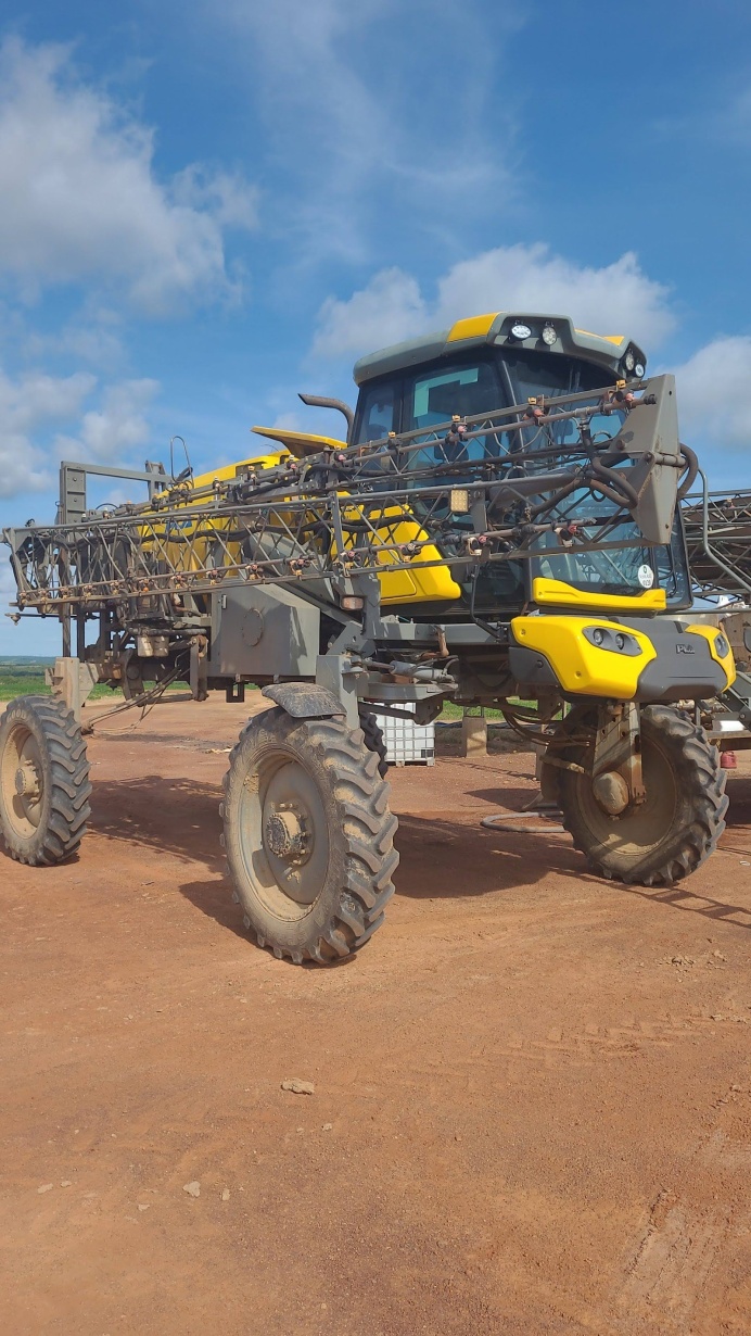 Pulverizador Autopropelido John Deere PLA 125J ano 2019
