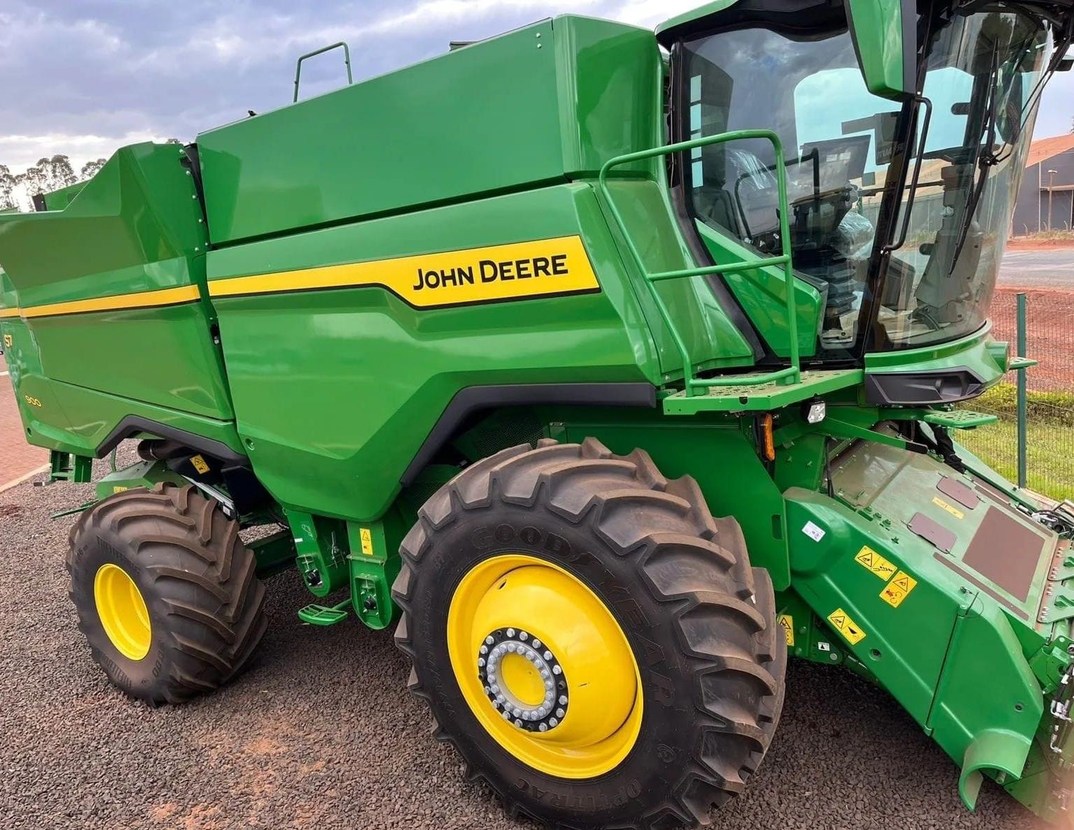 Colheitadeira John Deere S790 ano 2025
