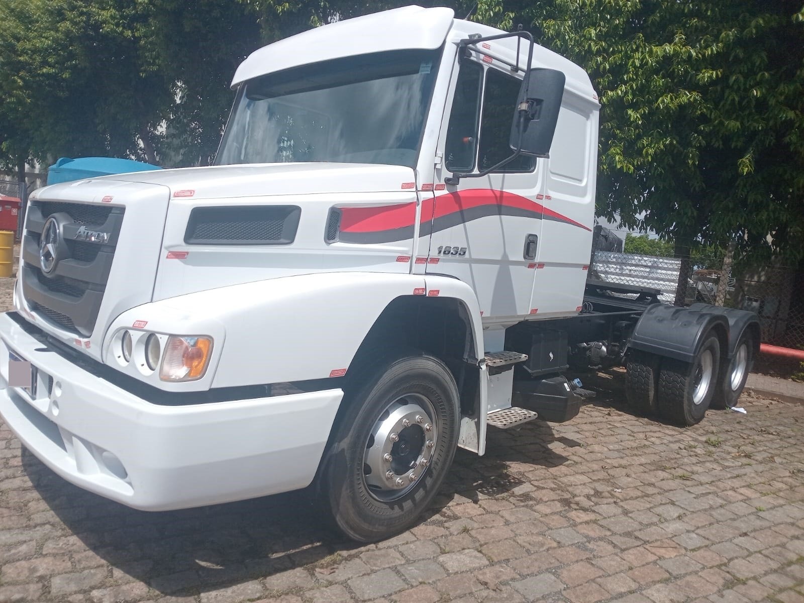 Caminhão Mercedes Benz Atron 1635 ano 2019