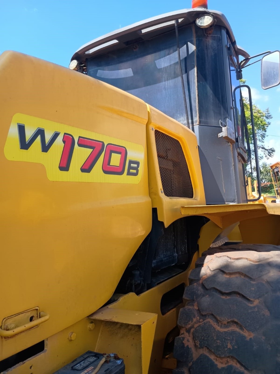 Pá Carregadeira New Holland W170B ano 2017