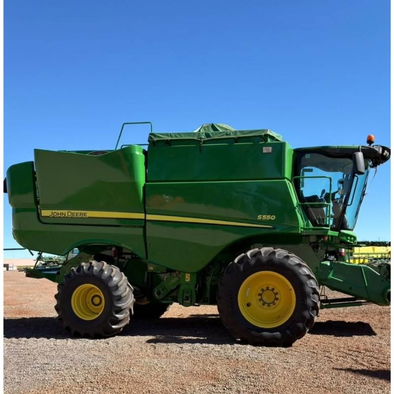 Colheitadeira John Deere S550 ano 2018