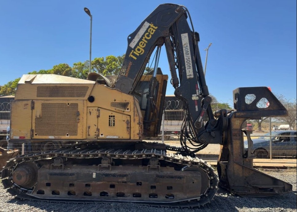 Feller Buncher Tigercat 855E ano 2019