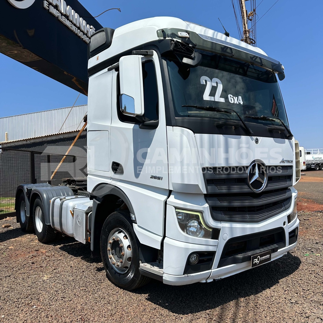 Caminhão Mercedes Benz Actros 2651S ano 2022