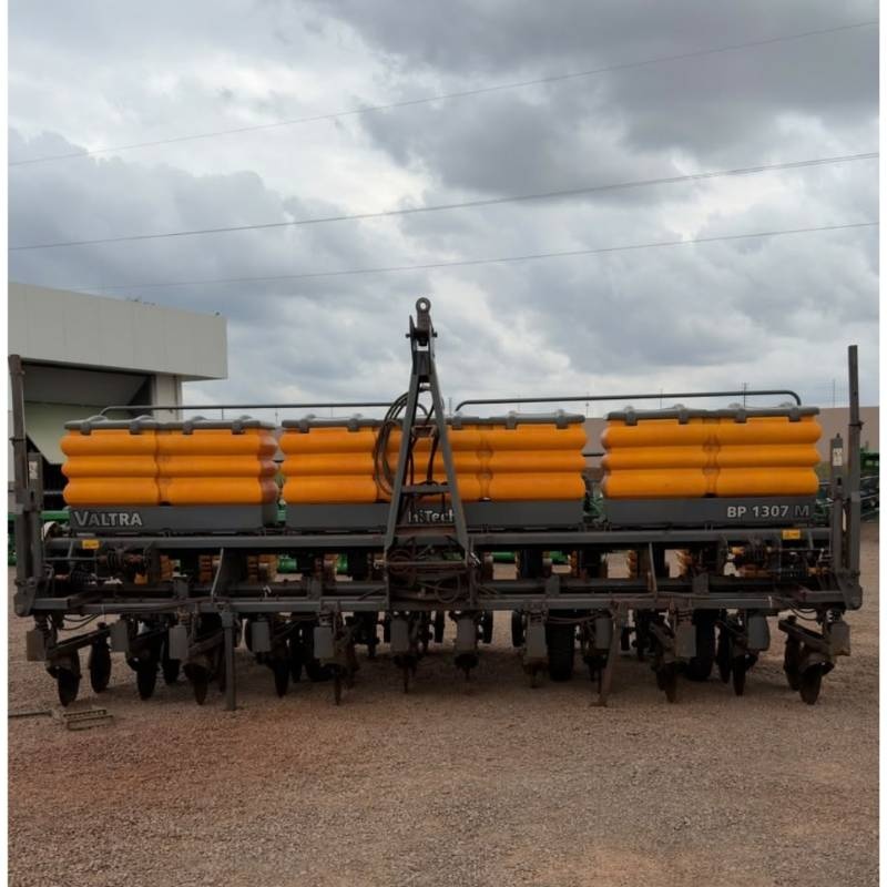 Plantadeira Valtra HiTech BP 1307 ano 2015