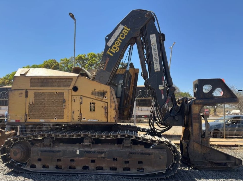 Feller Buncher Tigercat 855E ano 2019