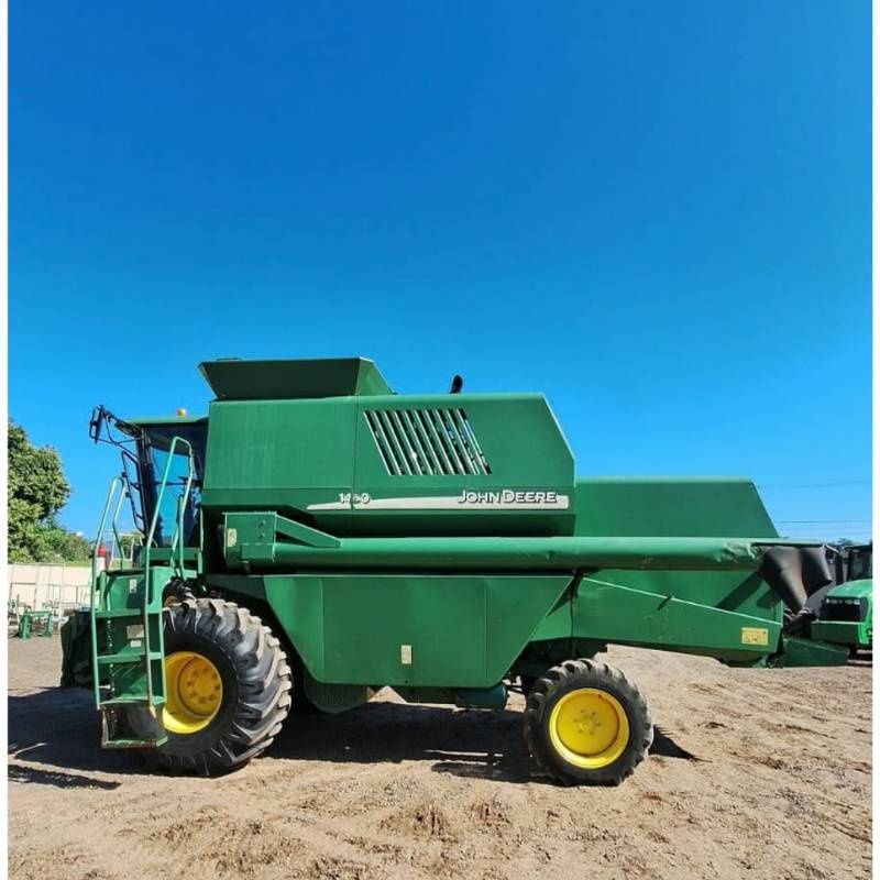 Colheitadeira John Deere 1450 ano 2007