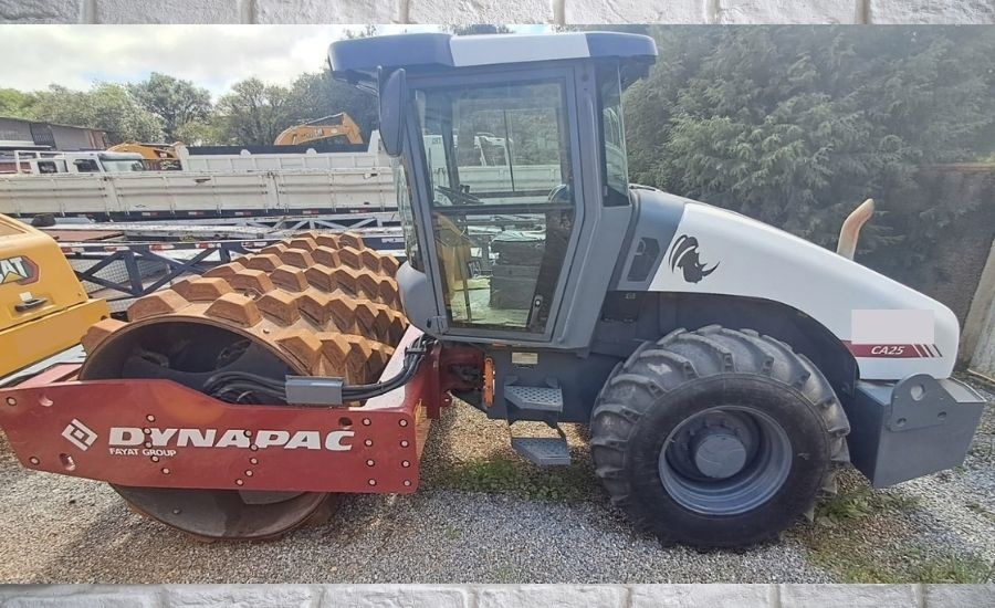 Rolo Compactador Dynapac CA25 ano 2023
