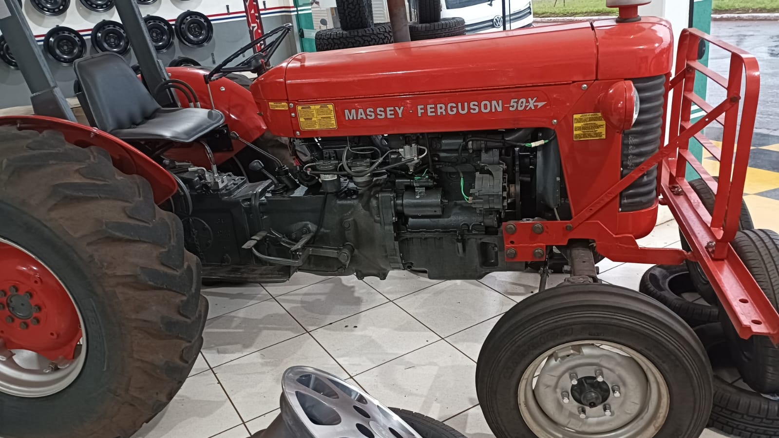 Trator Massey Ferguson 50 X ano 1972