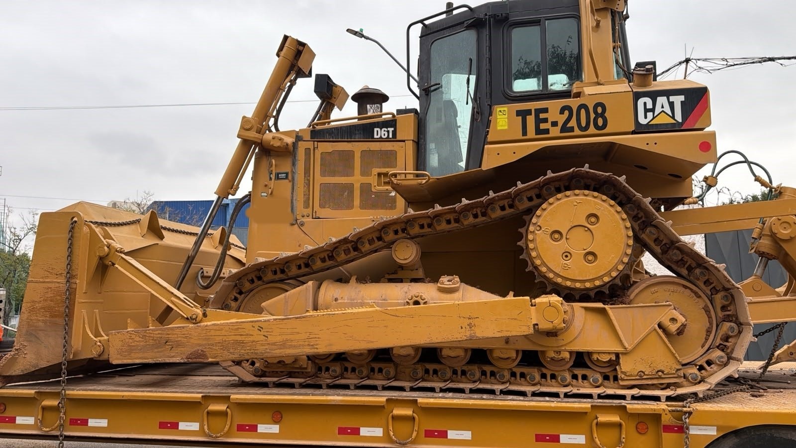Trator de Esteira Caterpillar D6T ano 2010