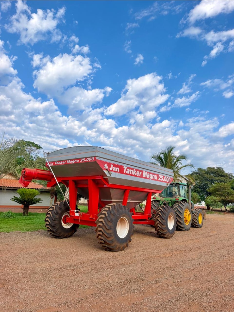 Carreta Graneleira Jan Tanker Magnu 25000 ano 2023