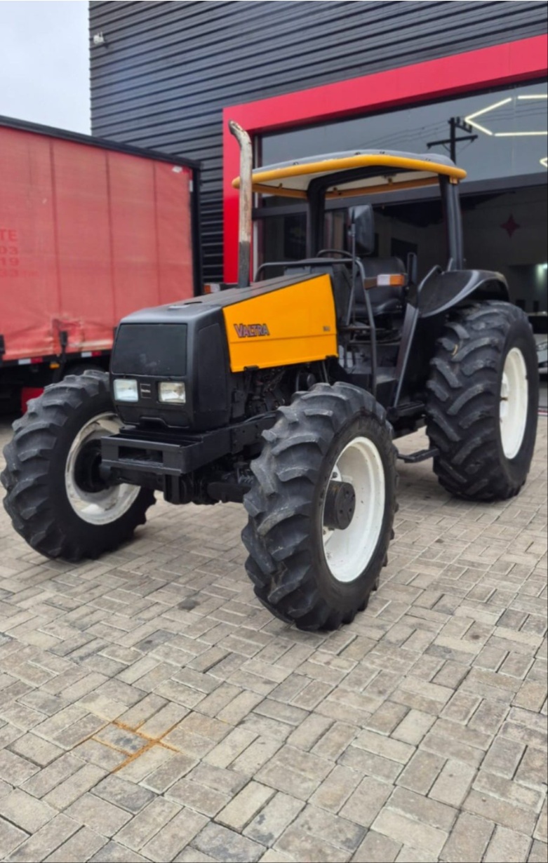 Trator Valtra 800 ano 2009