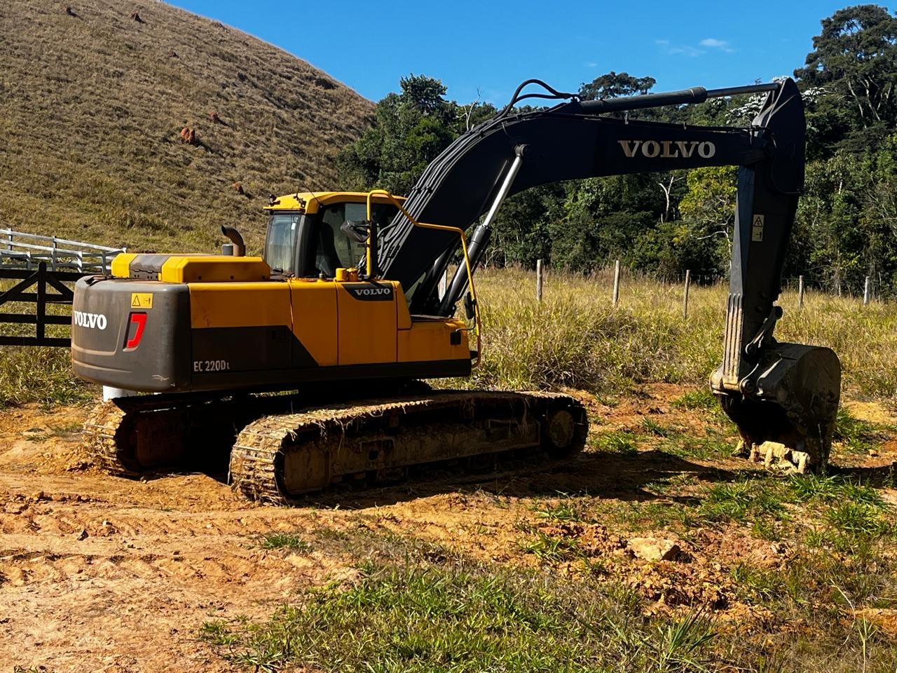 Escavadeira Volvo EC220DL ano 2018