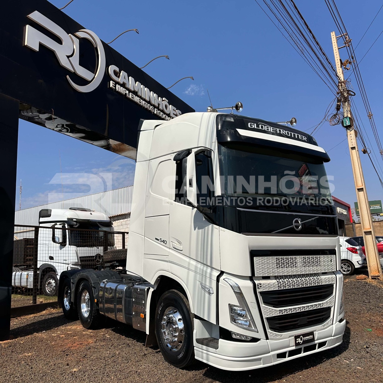 Caminhão Volvo FH ano 2022