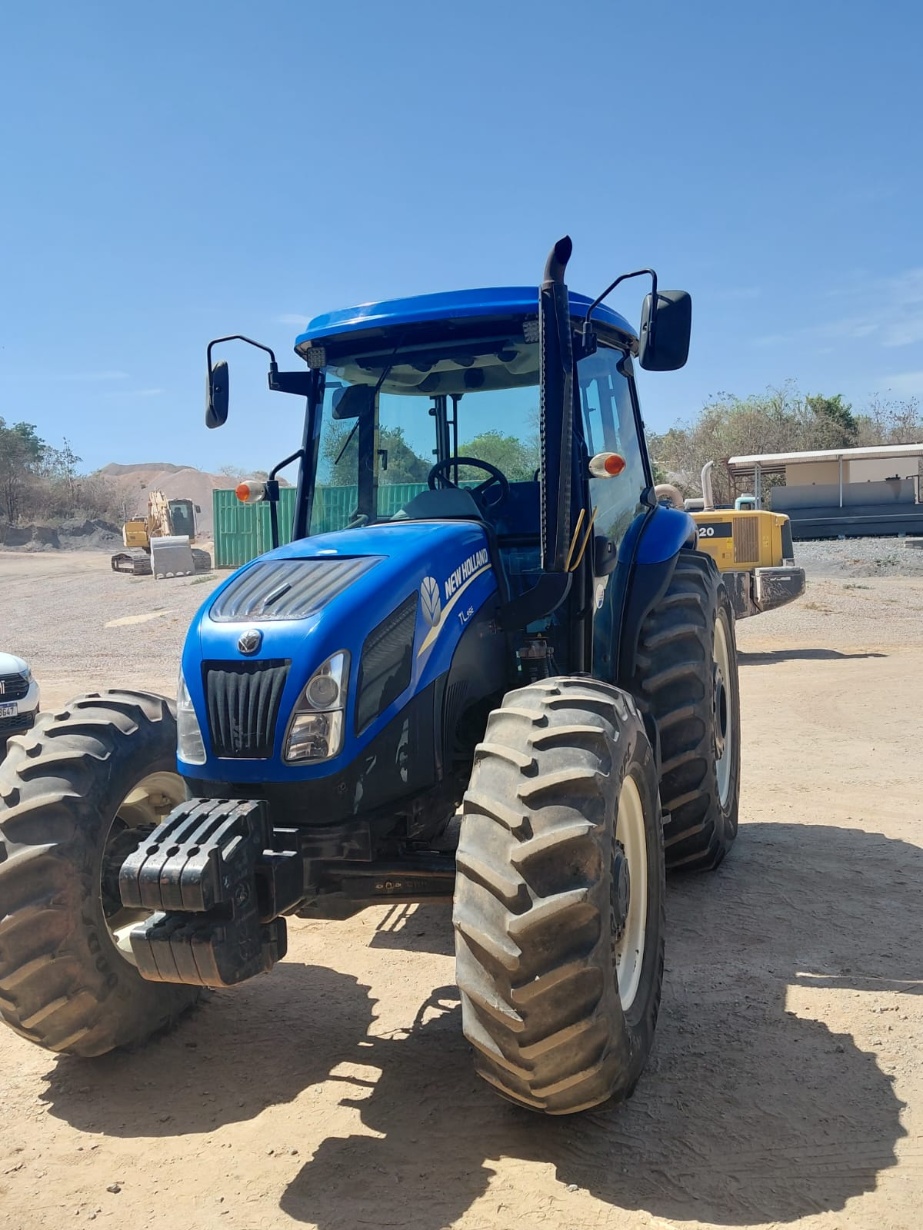 Trator New Holland TL 95 ano 2018
