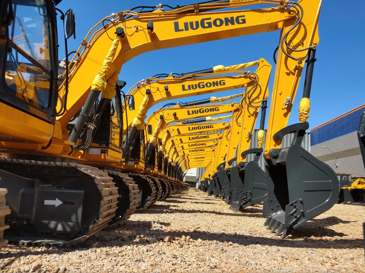 Escavadeira Liugong 915E