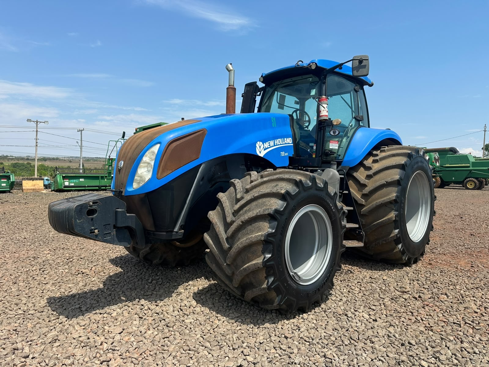 Trator New Holland T8 385 ano 2015