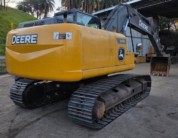 Escavadeira John Deere 200G ano 2020