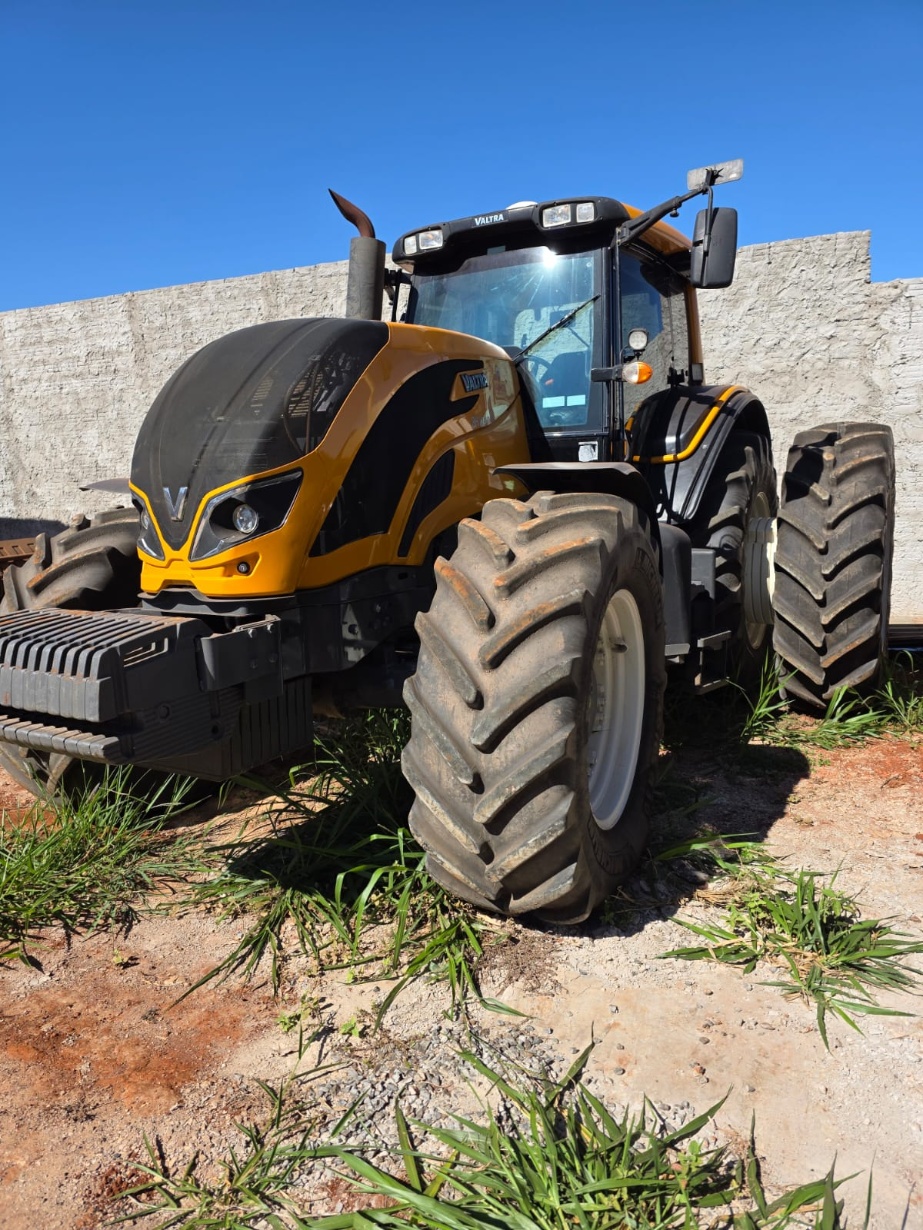 Trator Valtra BH 224 HiTech ano 2022