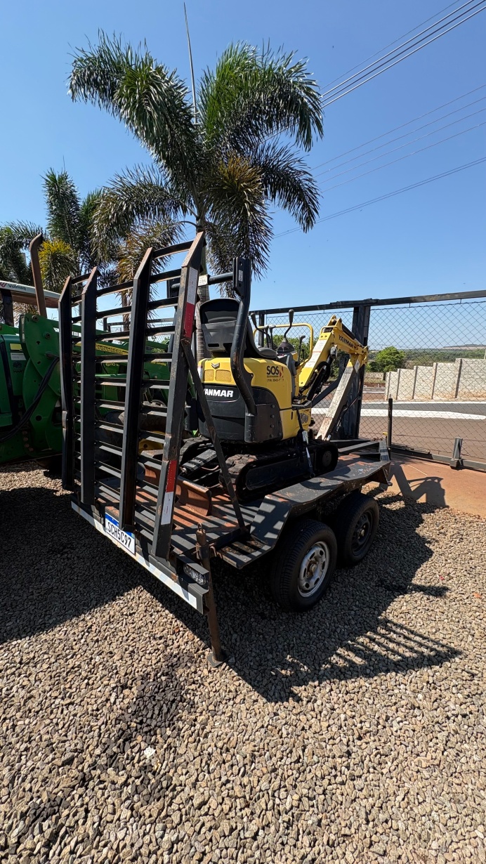 Mini Escavadeira Yanmar SV08