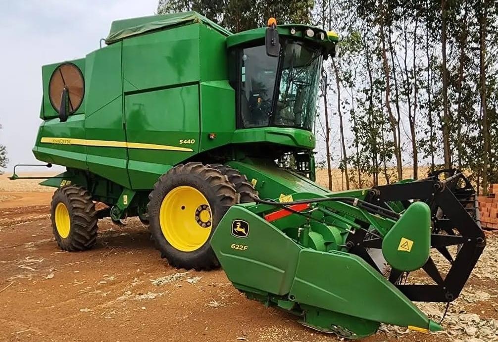 Colheitadeira John Deere S440 ano 2018